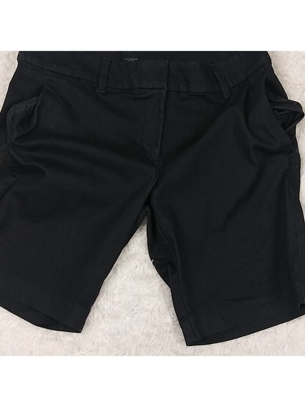 Ann Taylor Factory Dark Blue Mid Rise Button Zipper Front Boardwalk Short - Picture 4 of 11
